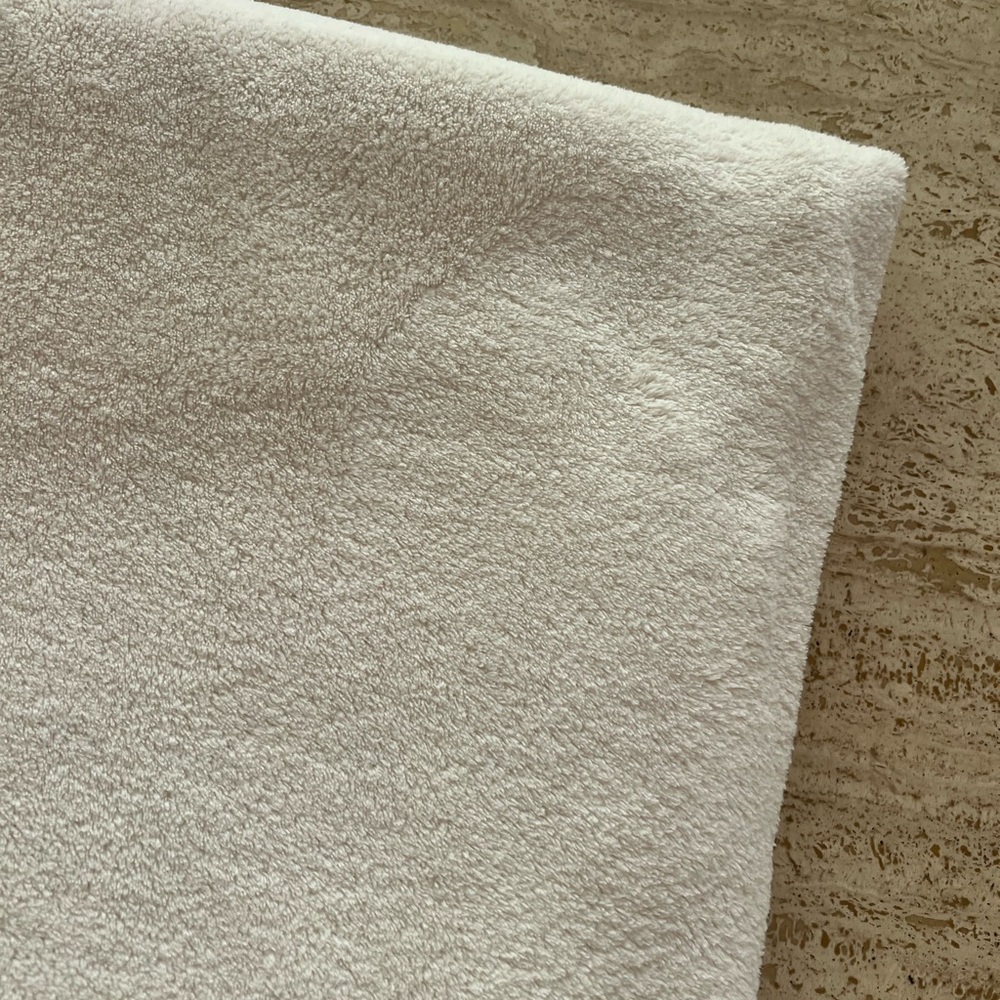 Calvin Klein Blanket - Picture 2 of 13